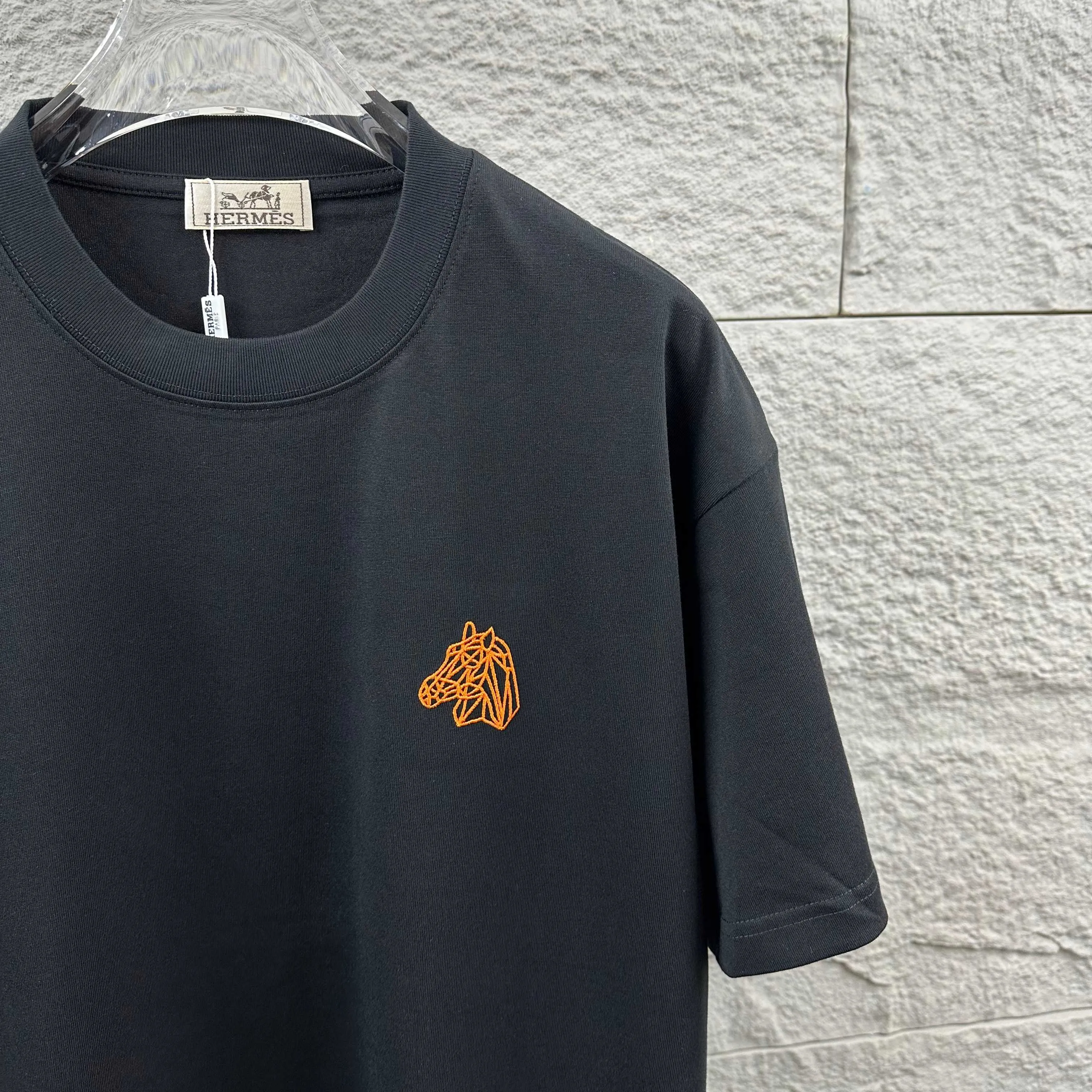 Herme* * 2026 New Arrival Classic Orange T Same Style ：Black White Size： S （90-130 ） M （120-150 ） L （140-165 ） XL （160-180 ） XXL （180-210 ）
